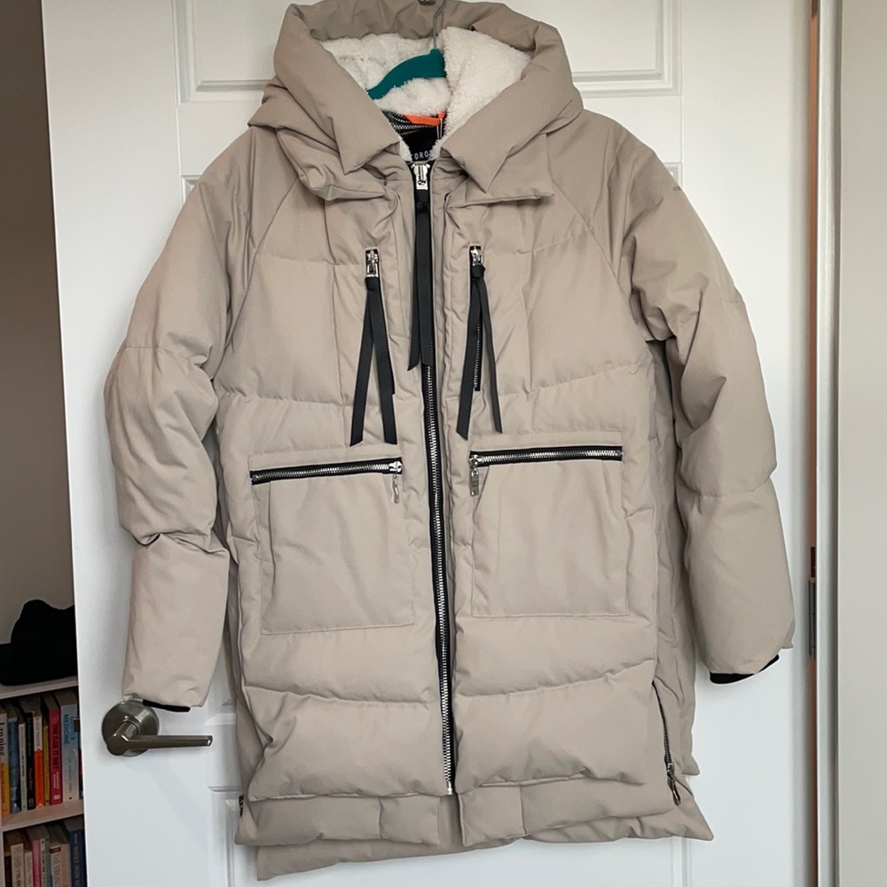 women’s down winter coat